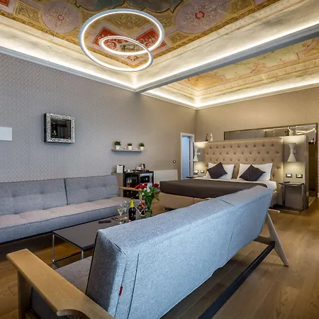 Martelli 6 Suite&Apartments-3